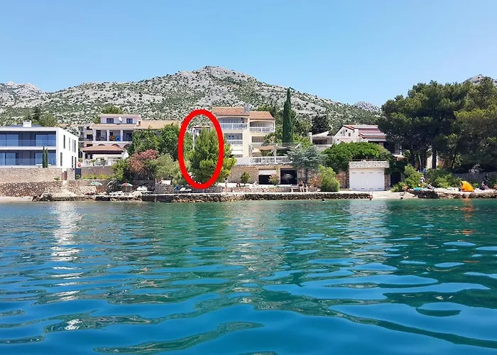 6621a * Starigrad Paklenica